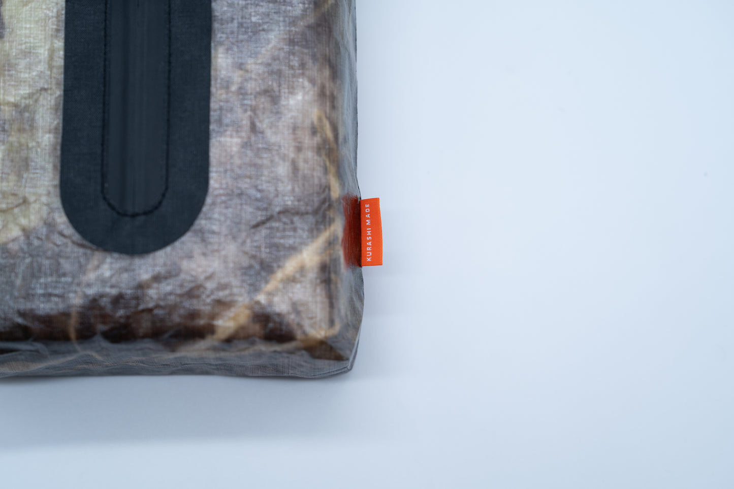THE TISSUE CASE